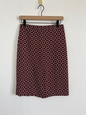 J Crew Front Slit Pencil Skirt in Rosewood Geo Medallion Size 2 Burgundy NWT